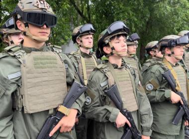 Герой России Евгений Рэцой посетил Центр «ВОИН» на Камчатке.