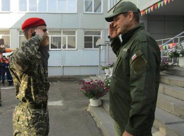 Сотрудники Центра «ВОИН» оценили подготовку кузбасских школьников на военно-спортивных соревнованиях